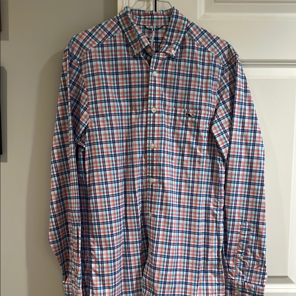 Vineyard Vines Men’s On-The-Go Performance Button Down Shirt. New With Tags!
